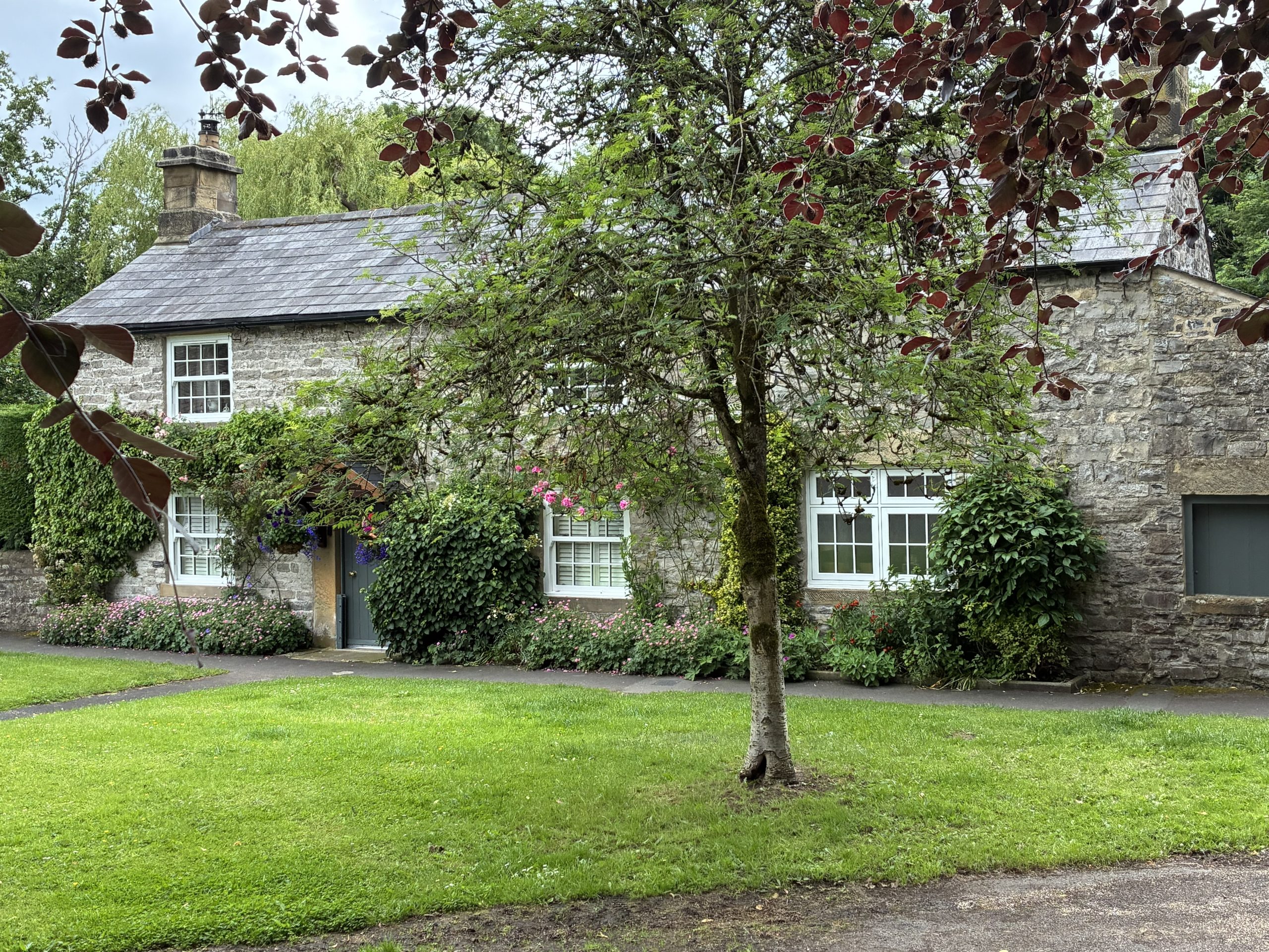 Explore the Peak District with a traditional limestone cottage in the White Peak
