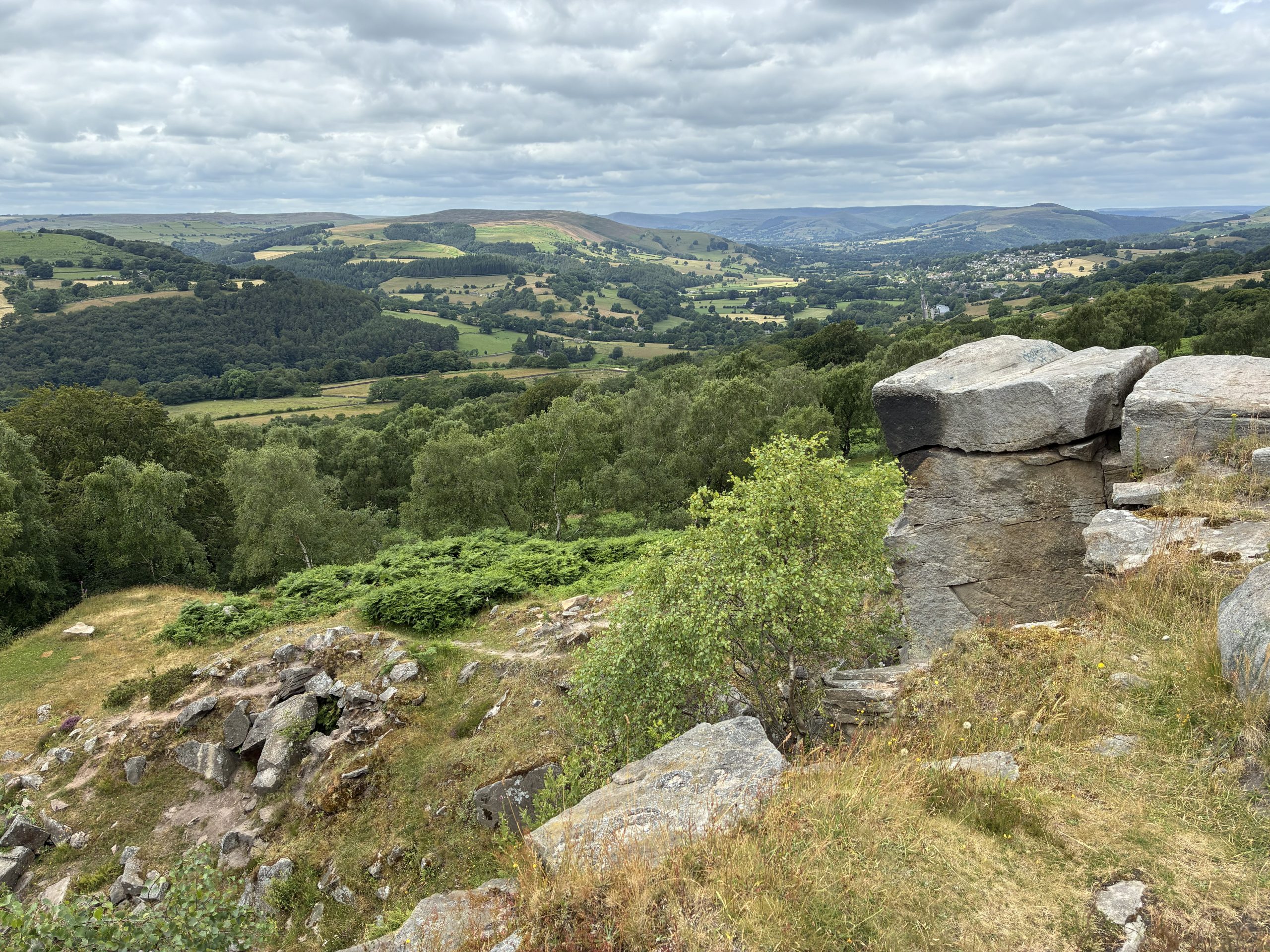 Peak District Village Guides – Surprise View overlooking the Hope Valley near Hathersage.